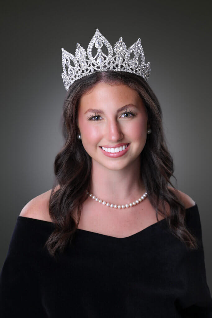 Debutante Addison Leigh Comeaux