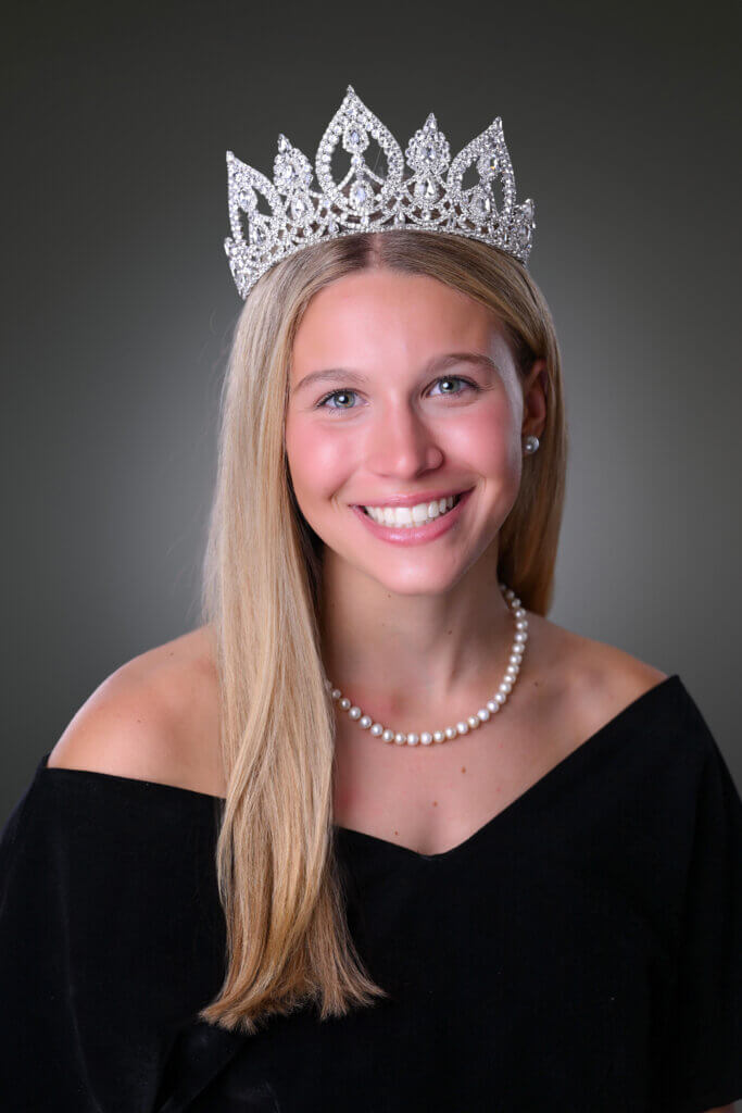 Debutante Sydney Frances Kline